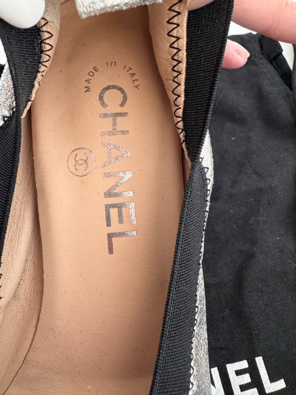 Chanel silver metallic leather elastic ballet pumps size 36.5C - Picture 7 of 10